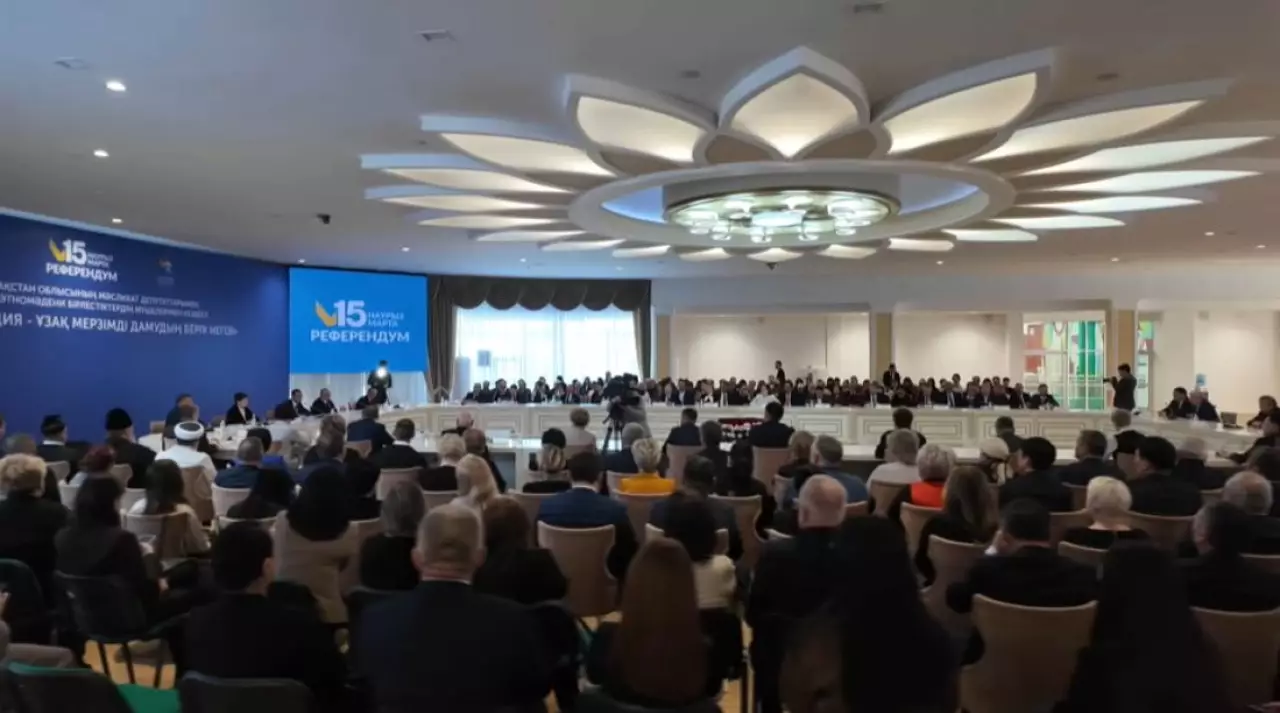 Новая Конституция: спикер Сената встретился с трудовыми коллективами СКО