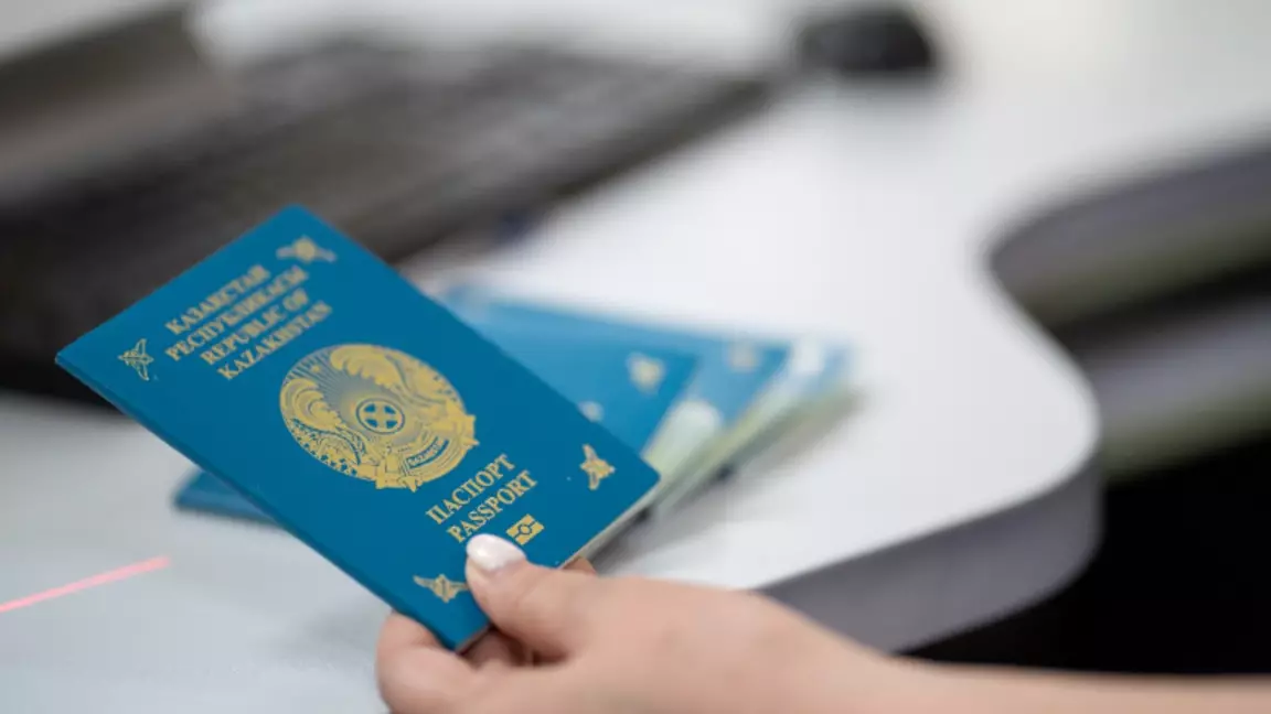 СІМ ескертуі: Қазақстандықтарға 14 елге бармауға кеңес берілді