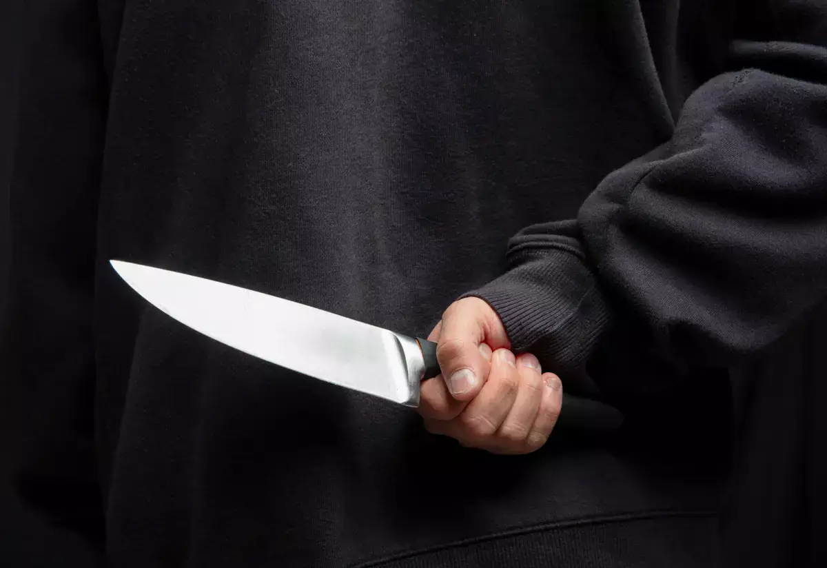 Житель Мангистау ударил знакомого ножом из-за отказа дать деньги в долг - новости на Lada.kz 10.03.2026