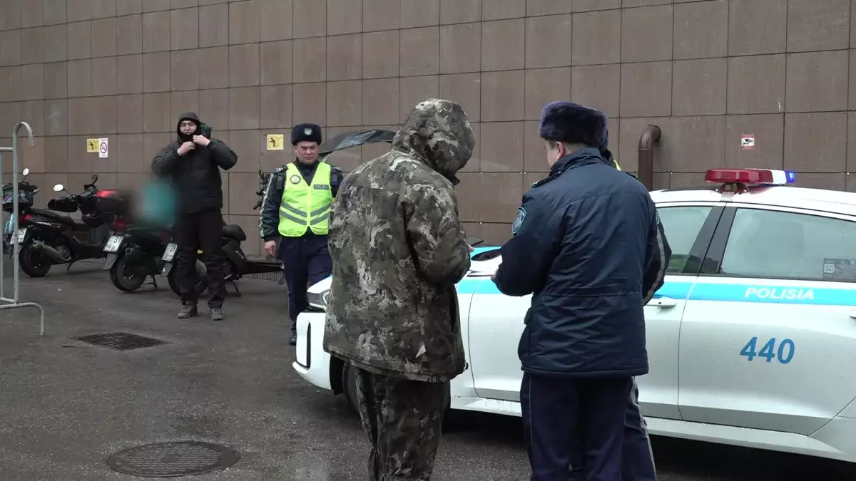 Қауіпсіз курьер: Алматыда жедел-профилактикалық іс-шарасы басталды