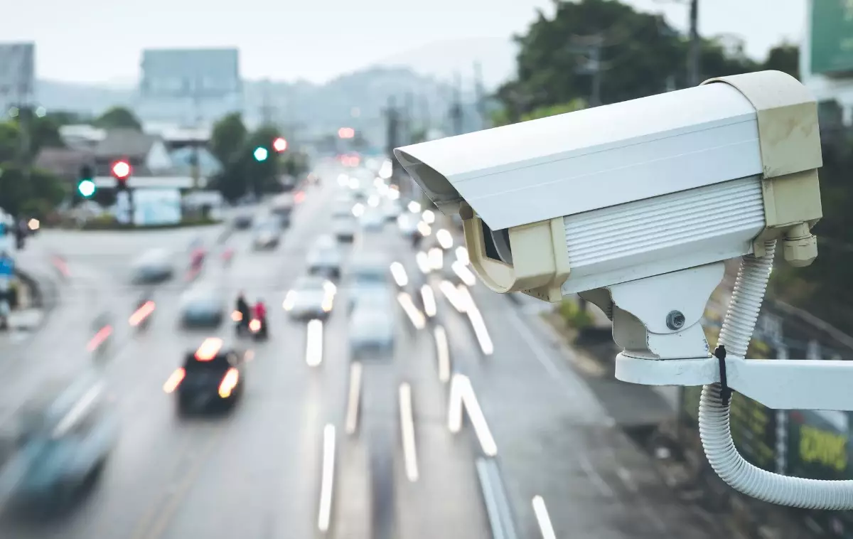 Қазақстанда камералар екі кең тараған бұзушылықты тіркей бастайды: Полиция ескерту жасады