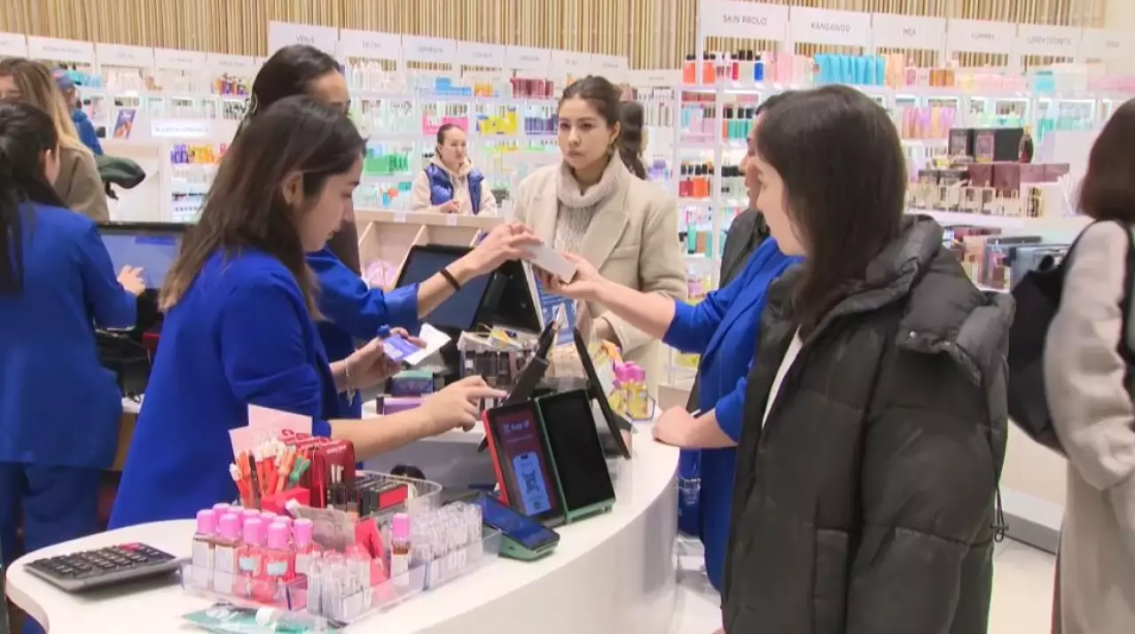 Праздник весны в моллах Aport