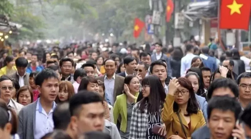 Жителей Вьетнама призвали работать из дома из-за роста цен на топливо