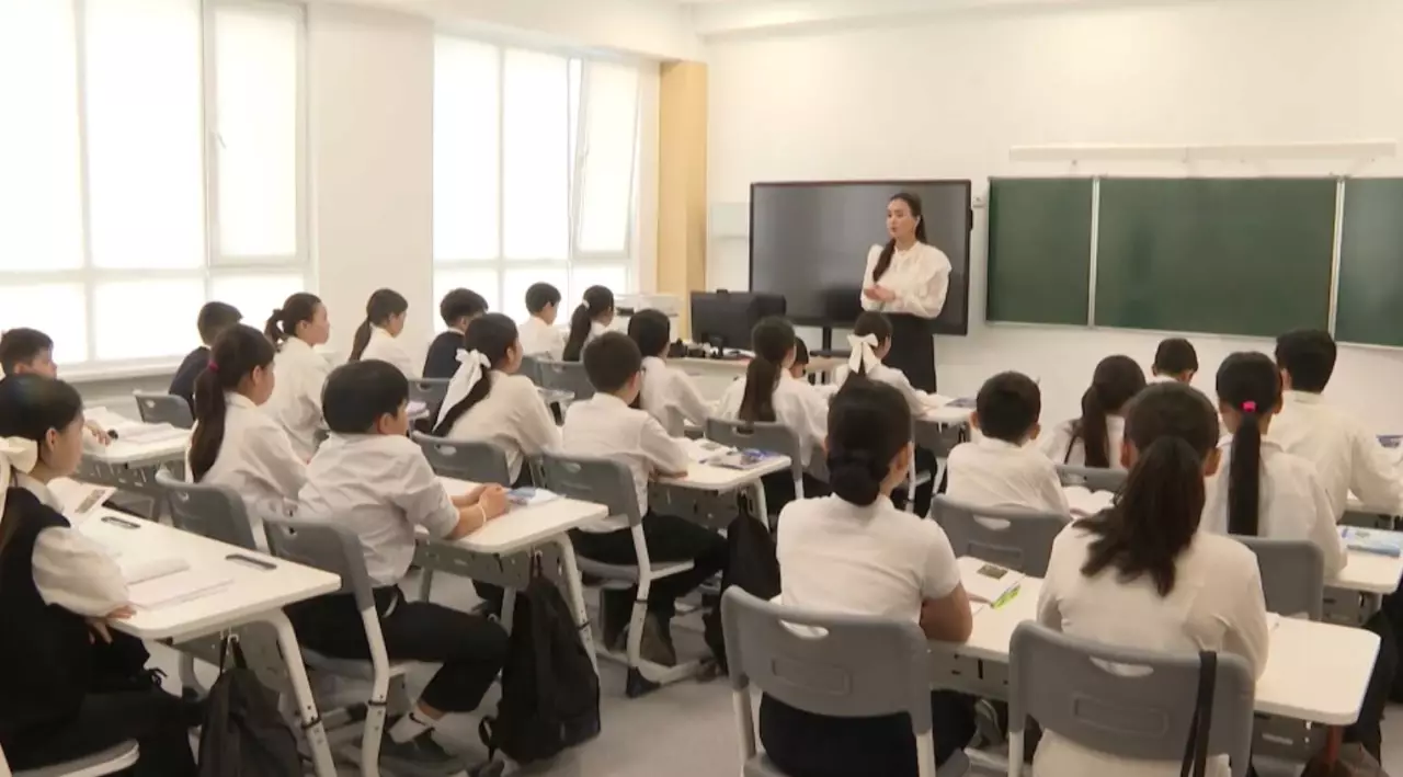 Ертең астаналық оқушылар онлайн форматта оқиды