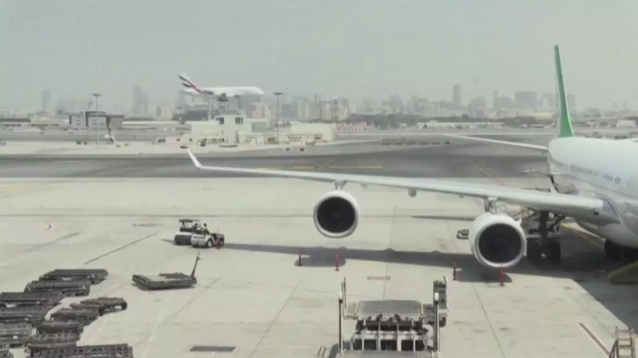 Авиакомпании повышают цены на билеты