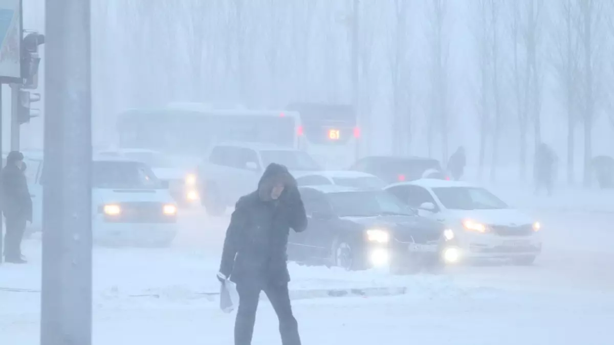 Боран, қар, тұман: 17 облыста дауылды ескерту жарияланды