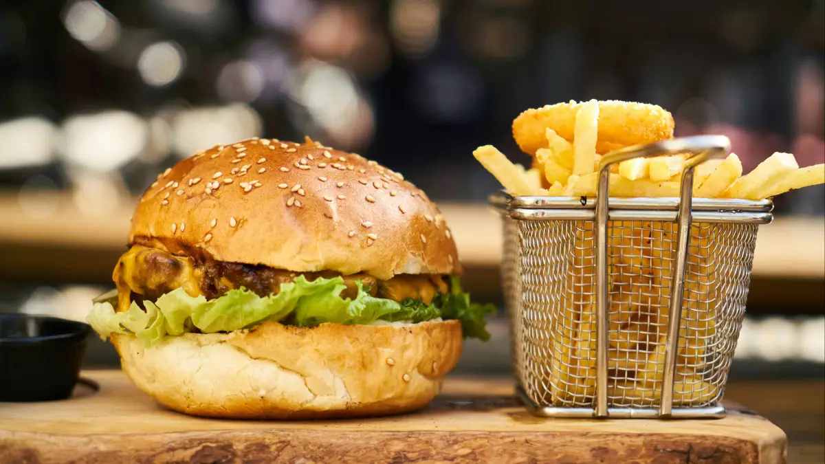 Скандал в Burger King Алматы получил продолжение