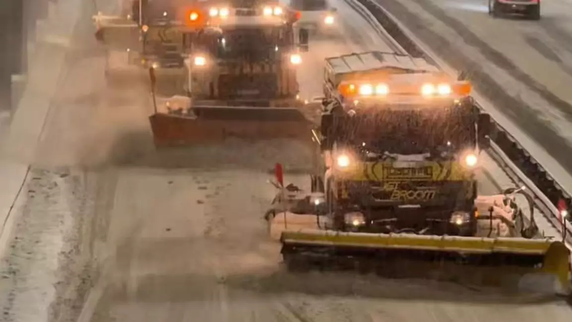 Алматыға бір түнде шамамен 27 см қар жауды