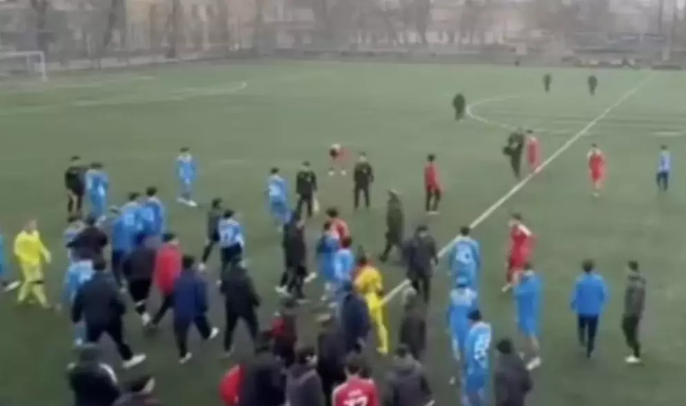 Футбол матчындағы жаппай төбелес: «Ордабасы» капитаны қамауға алынды