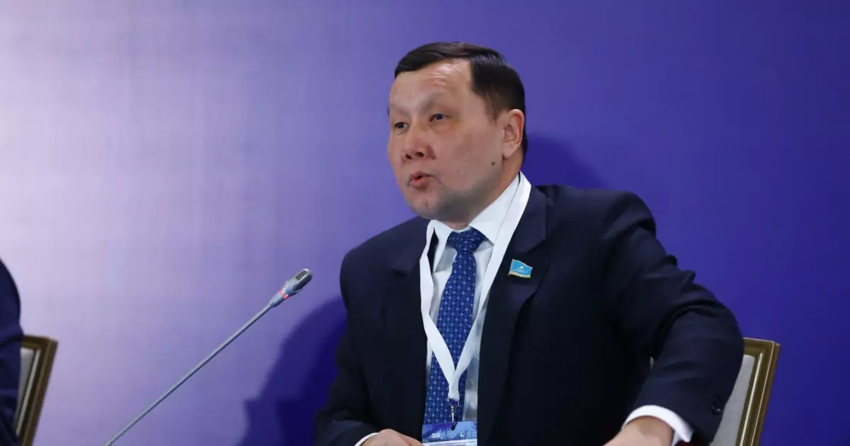  Астанада жаңа Конституция жобасы бойынша сарапшылар алаңы өтіп жатыр 