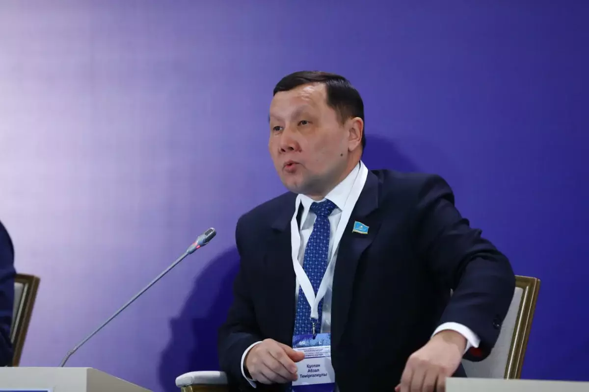 Жаңа Конституция мемлекеттік басқарудың жаңа философиясын қалыптастырады – Абзал Құспан