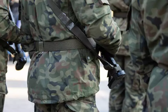 Ақтөбеде әскери қызметкер 15 жастағы қызды зорлаған