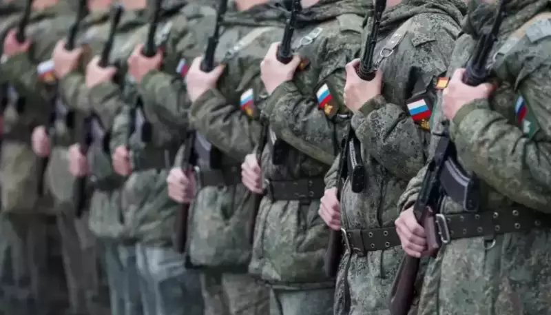 Казахстан решил возвращать россиян, бежавших от мобилизации? Что ответил МИД