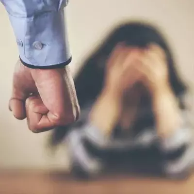 В Атырау парень резал ножом девушку во время стрима в соцсетях