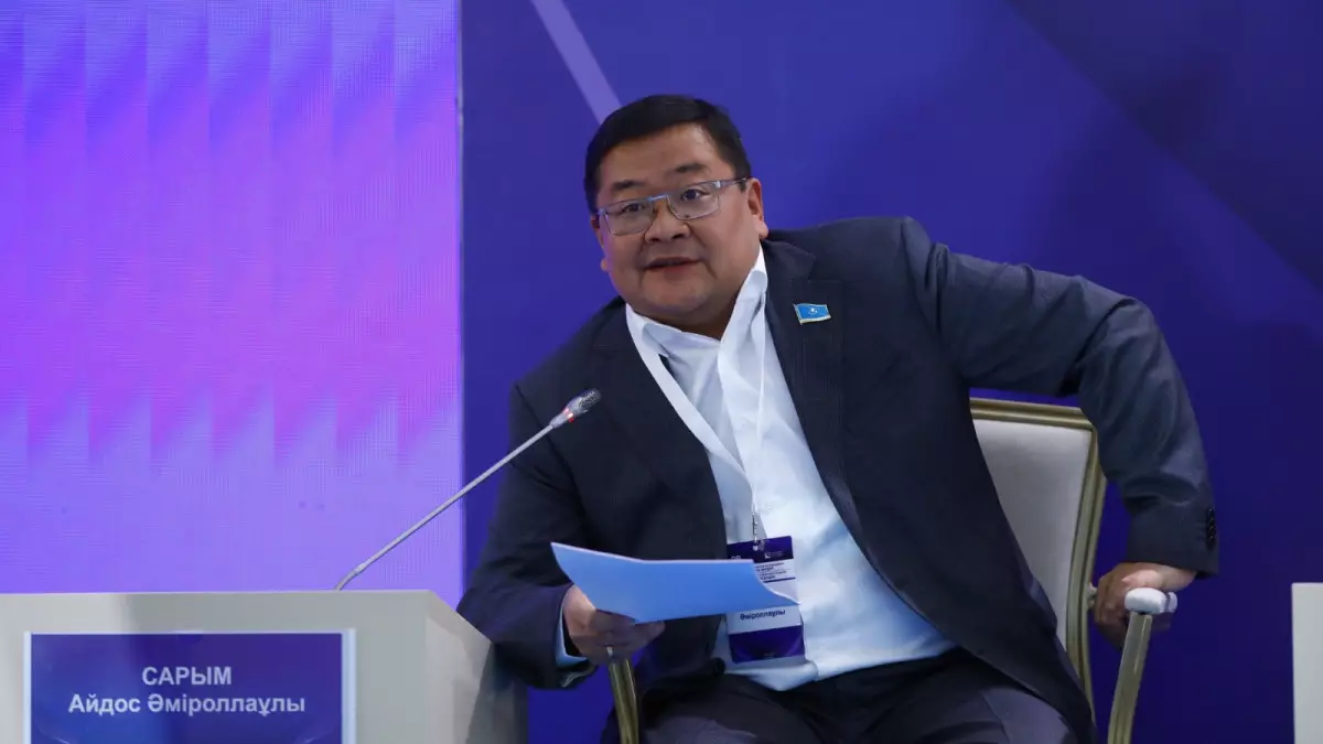 Айдос Сарым: Президент активно участвовал в разработке проекта новой Конституции