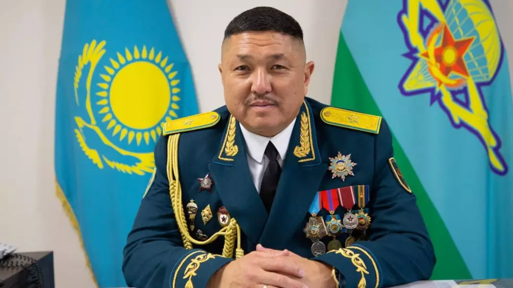 Тоқаев Қорғаныс министрінің орынбасарын тағайындады