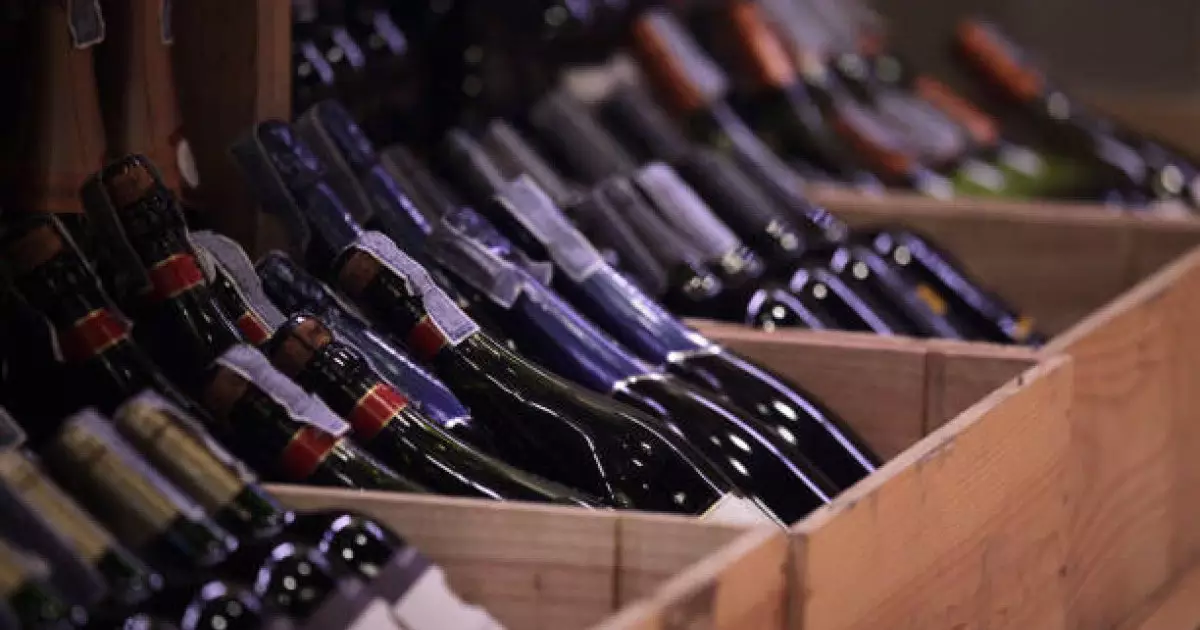  Алматыда бір тоннадан астам алкоголь өнімі тәркіленді 