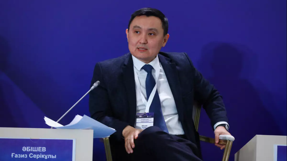 «Пора брать ответственность» – эксперт призвал молодежь участвовать в референдуме