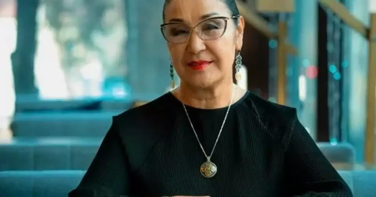  Әнші Майра Ілиясова өнер жолы және отбасы жайлы сыр шертті 