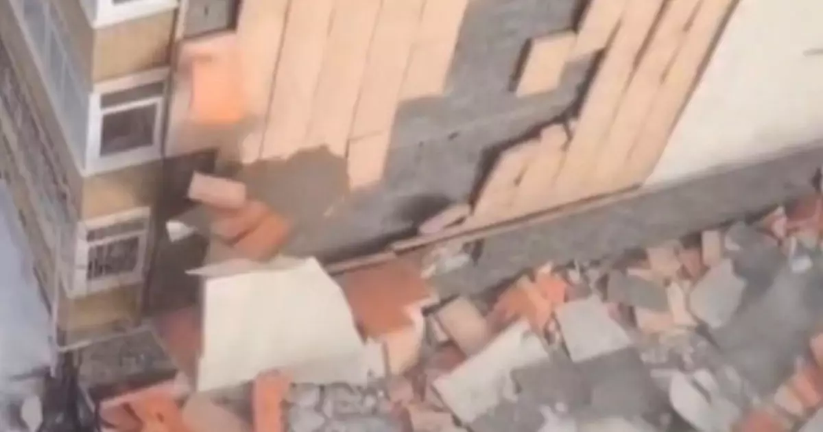  Астанада тұрғын үй қабырғасының сыртқы қабаты құлады 