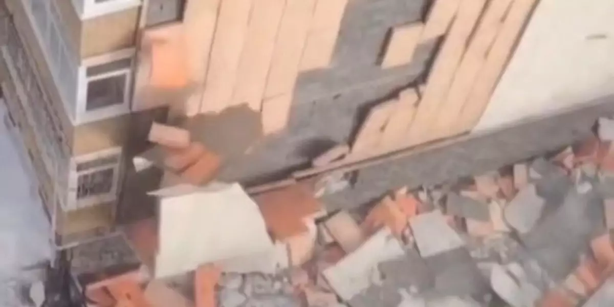 Астанада боран салдарынан тұрғын үйдің қасбеті құлады (ВИДЕО)