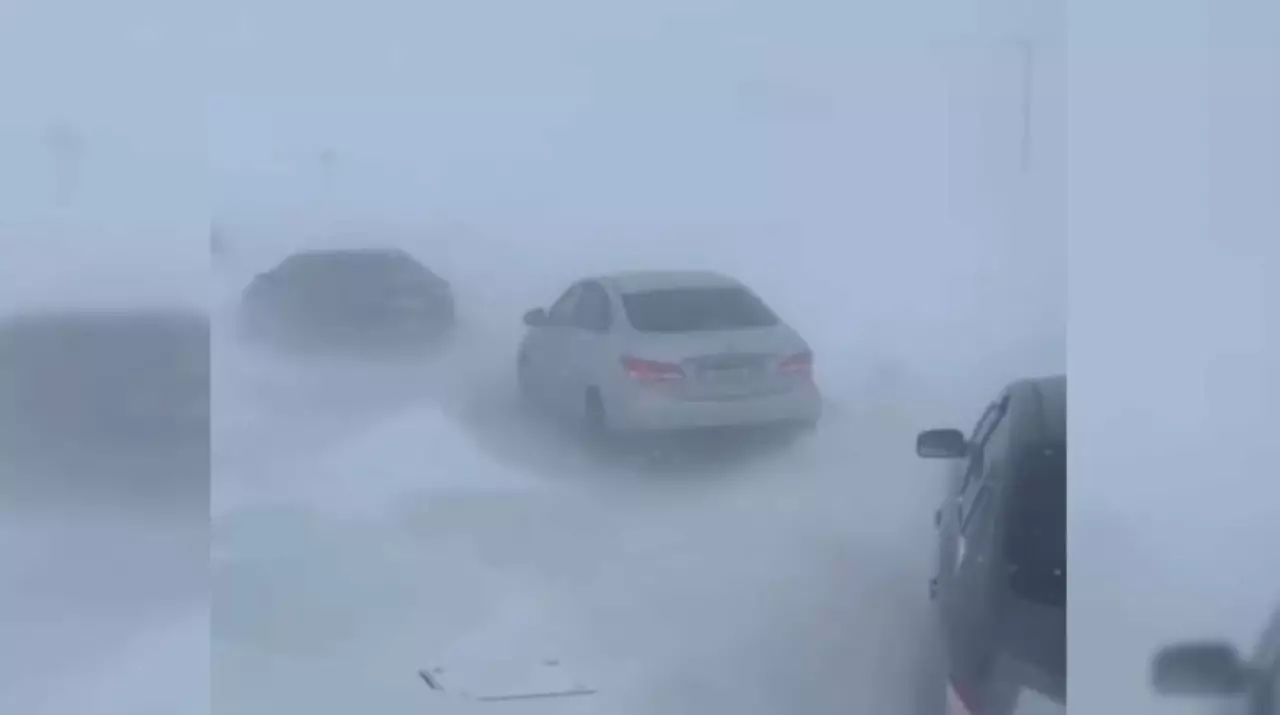 Метель парализовала движение под Астаной