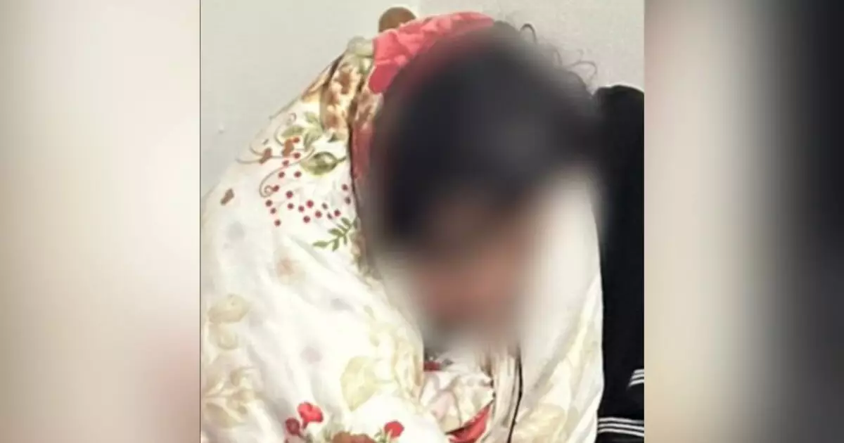  Алматыда полиция ауладағы әжетханаға құлап кеткен қызды құтқарып қалды 