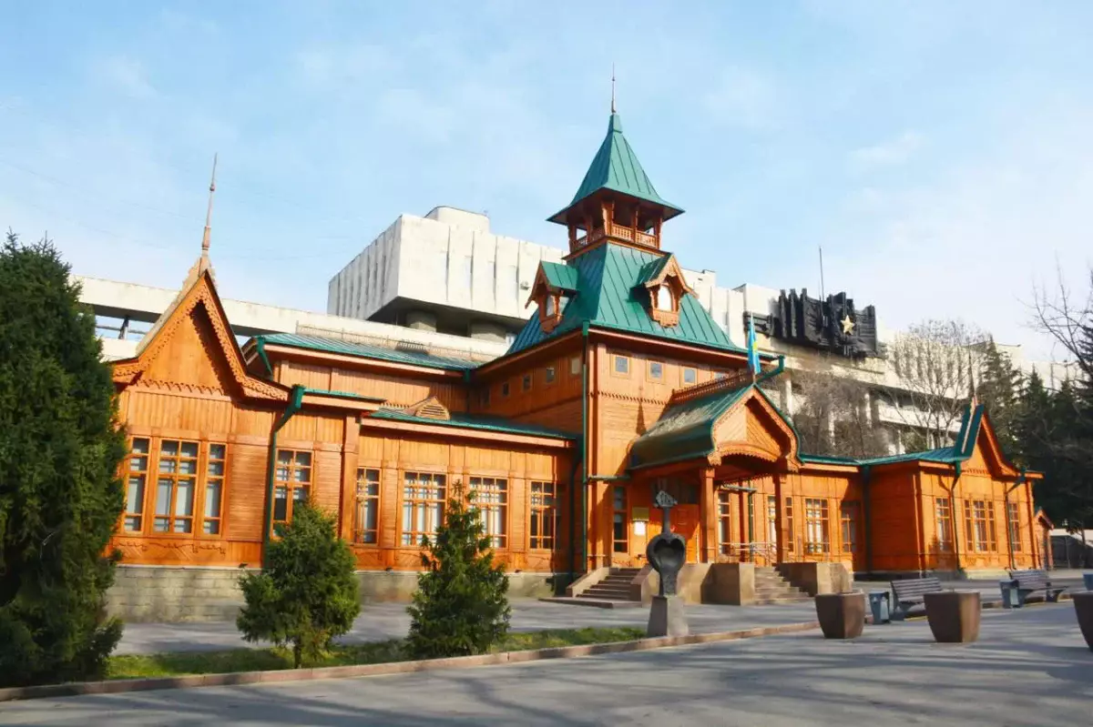 Алматыдағы Ықылас атындағы халық музыкалық аспаптар музейі жаңа жұмыс кестесіне көшті