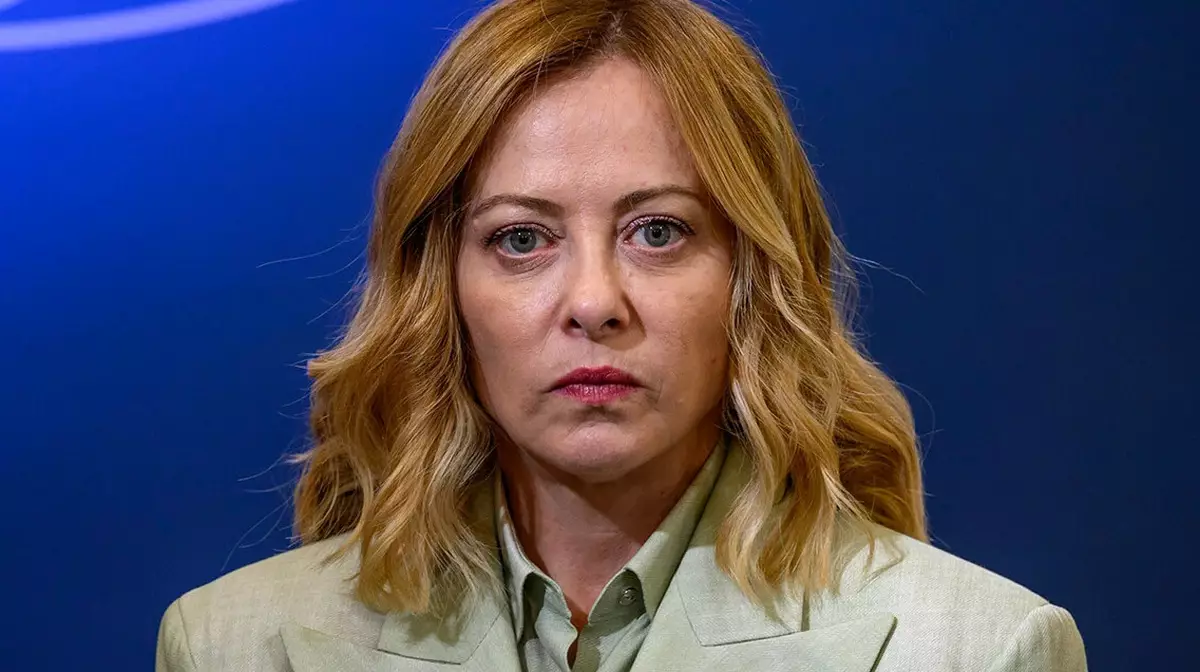 Мелони осудила гибель девочек в школе в Иране и заявила, что Италия не вступит в войну