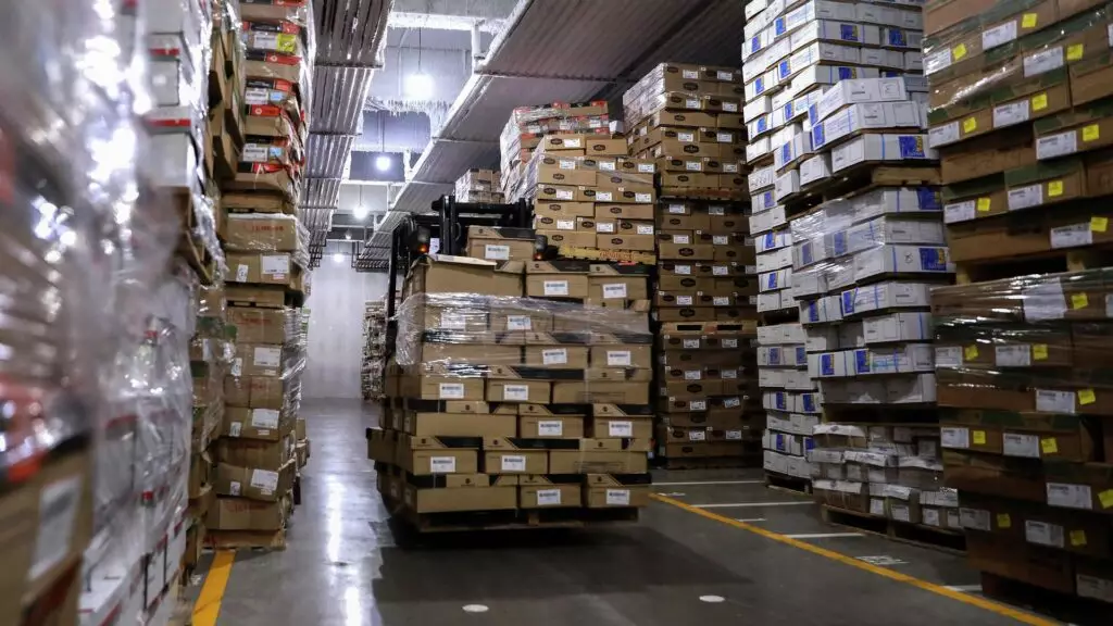 Сколько контрафактных товаров завозят в Казахстан