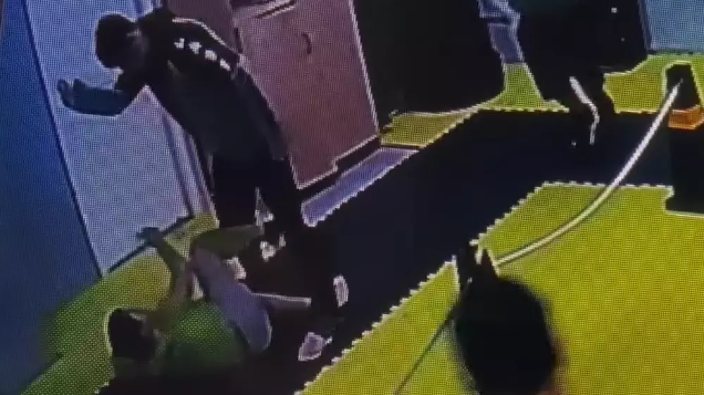 Центр коррекции в Актау закрыли после скандального видео с ребенком