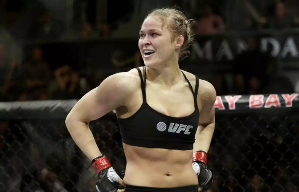 «Кедейлікте өмір сүреді»: Ронда Роузи UFC басшылығын сынап тастады