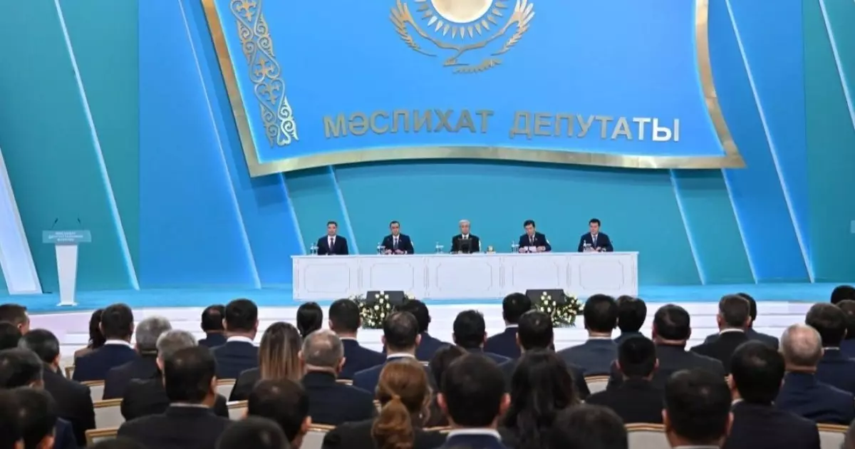  Қасым-Жомарт Тоқаев: Өкілді органдарды күшейту мемлекеттік саясаттың негізгі басымдығы 