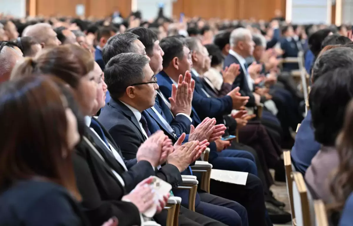 Жұрт өңірдегі биліктен ең қарапайым мәселелерге қатысты түсініктеме ала алмайды - Мемлекет басшысы