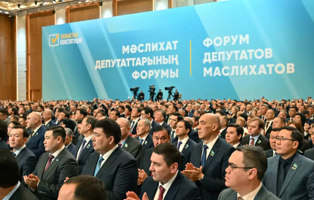 Мәслихаттардың өкілеттігін одан әрі кеңейтіп, нақтылай түсу қажет