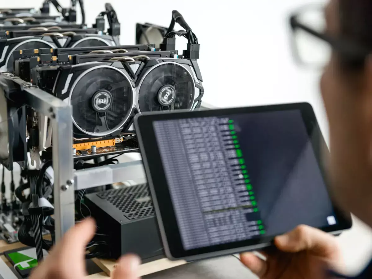 Казахстанец заработал 185 млн тенге и «намайнил» себе тюремный срок - новости на Lada.kz 12.03.2026