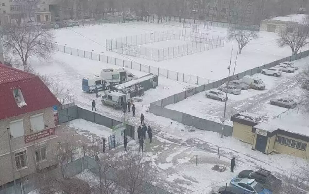 Ақтөбеде мектеп маңынан ер адамның бөлшектелген мәйіті табылды