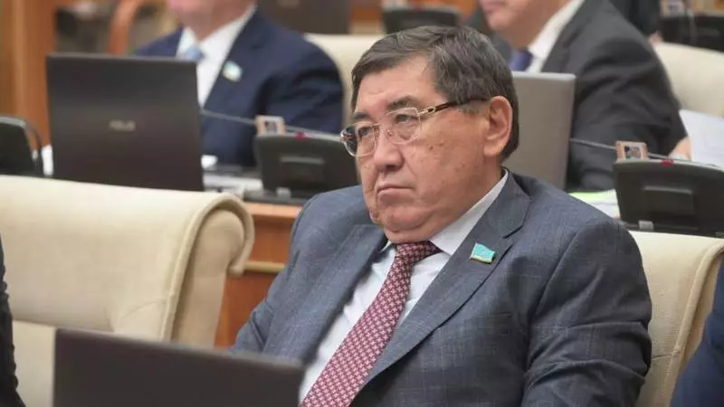 «Ирандағы соғыстың бізге қандай әсері бар? Қымбатшылық бола ма?»: Ермұрат Бәпи жауап берді (ВИДЕО)