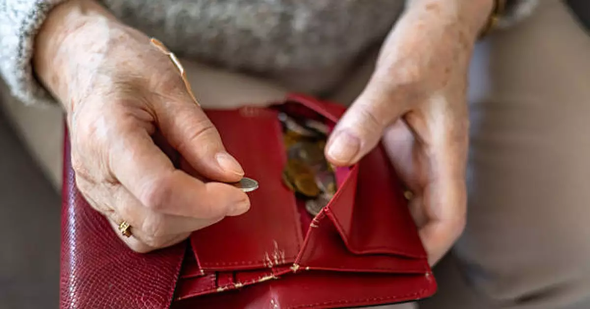  Алаяқтарға алданып, үйсіз қалған ақтөбелік зейнеткер қарттар үйін паналауға мәжбүр 