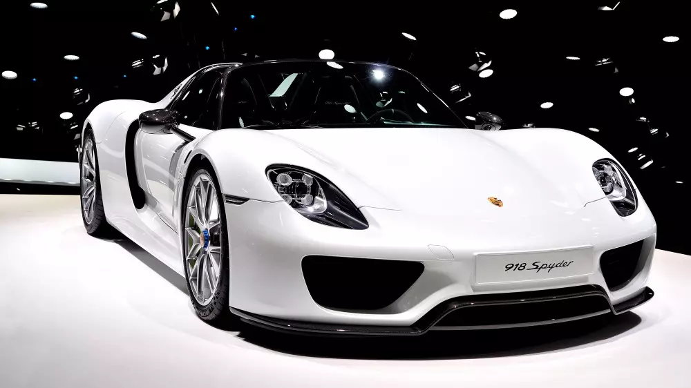 Porsche готовит к выпуску преемника легендарного суперкара Spyder
