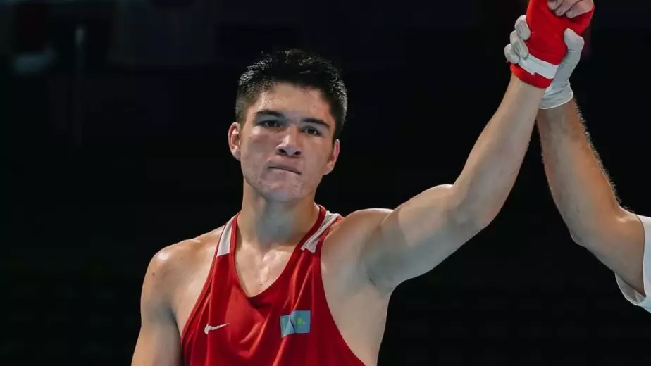 Казахстан выиграл бой у Узбекистана на турнире по боксу в Таиланде