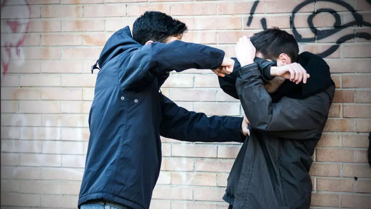 Девятиклассницу избили в Таразе: полиция расследует дело