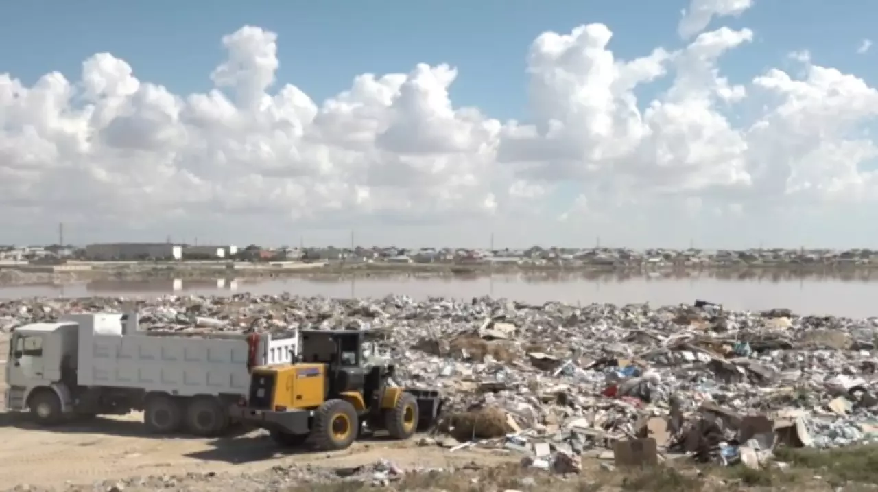 Борьба со стихийными свалками: в Актау вывезли 30 тонн мусора