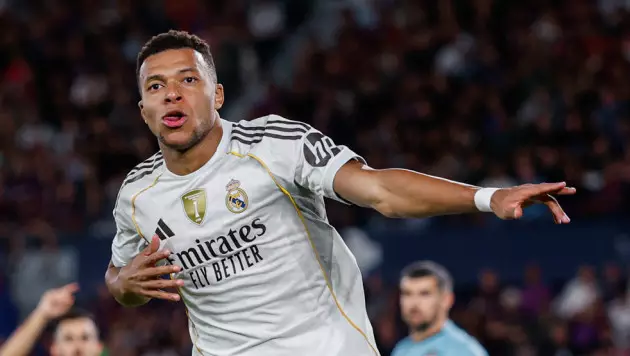 Звезда ПСЖ повторил достижение Мбаппе в Лиге чемпионов