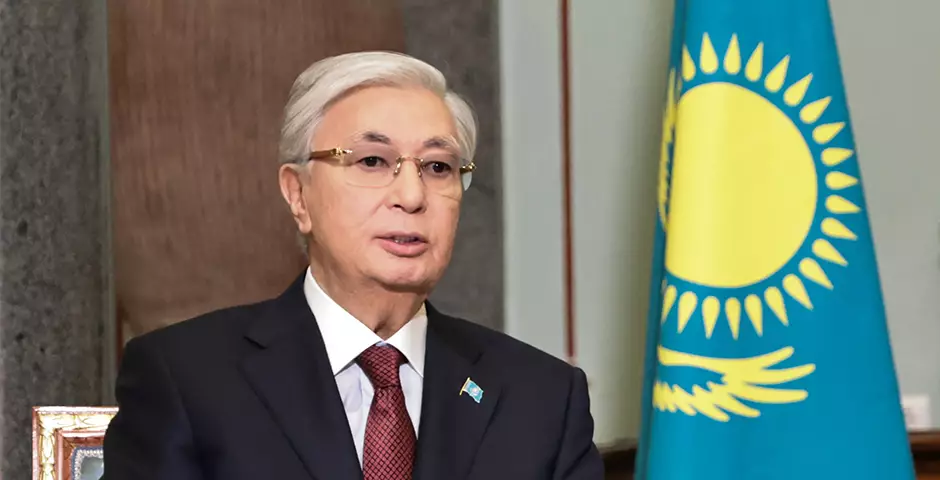 Президент Казахстана разъяснил статус русского языка в новой Конституции.