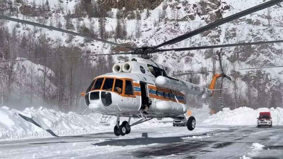 В горах Алматы провели работы по принудительному спуску лавин