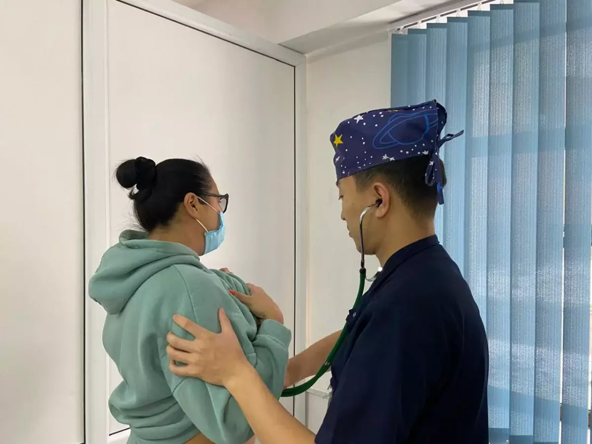 Алматылық онколог сүт безі қатерлі ісігінің алғашқы белгілері туралы айтты