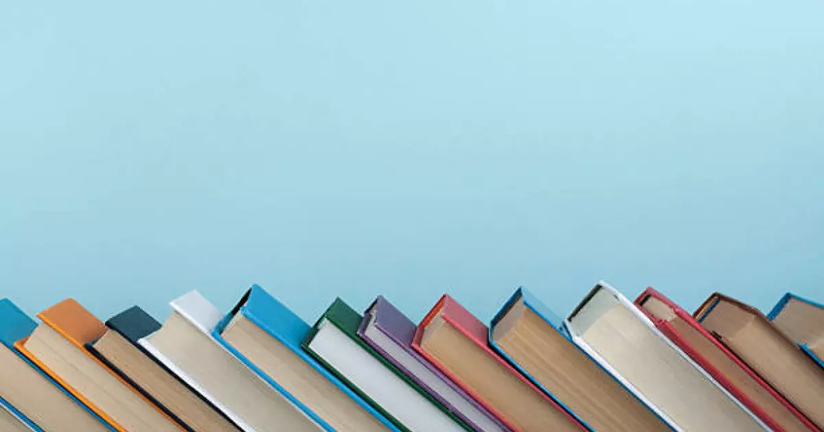  Авторлардың кітаптарын заңсыз сатқан кәсіпкерден моральдық шығын өндірілді 