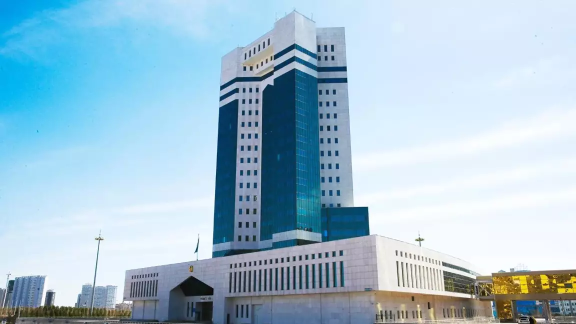 Үкімет медициналық қызмет көрсету сапасын арттыру жөніндегі кешенді жоспарды бекітті