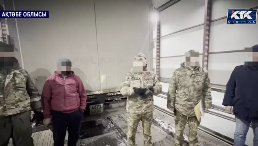 “Құрылыс материалдарының арасына тығылған“: Ресейге заңсыз өтпек болғандар ұсталды